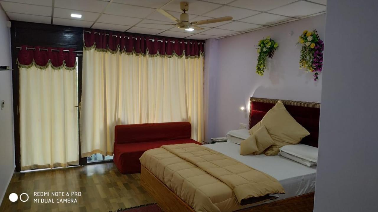 Coconhuts Beach Resort Lakshmanpur Exterior foto