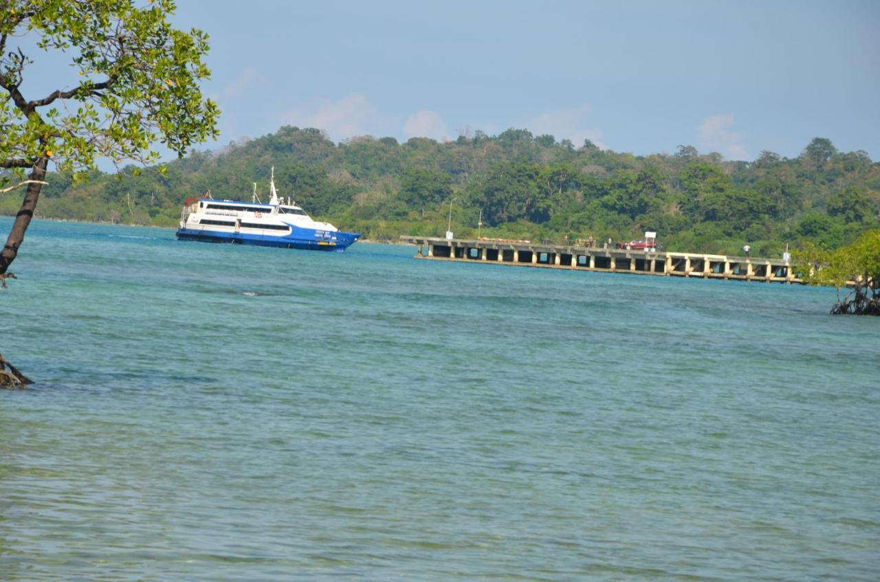Coconhuts Beach Resort Lakshmanpur Exterior foto