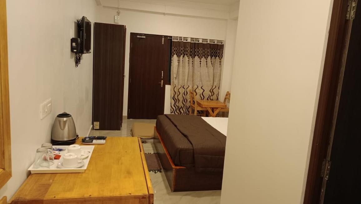 Coconhuts Beach Resort Lakshmanpur Exterior foto